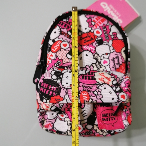 NWT! Hello Kitty Keychain Wallet Purse - Picture 8 of 15